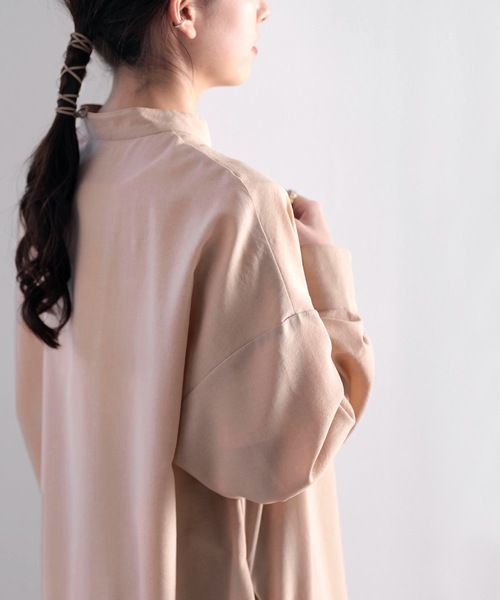 classicalelf(クラシカルエルフ)の「最旬、チャイナ風。ロング丈バンドカラーシャツ(シャツ/ブラウス・レディース・アイボリー/グレイッシュベージュ・MEDIUM/LARGE/X-LARGE)」の5枚目の写真