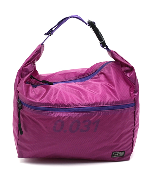 PORTER（ポーター）の「AMPHIBIOUS×PORTER ×B印 YOSHIDA NYLON HAND BAG LARGE（ハンドバッグ・レディース・ホワイト/ブラック/ブラウン/ピンク/サックスブルー/パープル・ONE SIZE）」の6枚目の写真