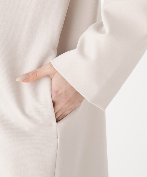 新品タグ付❤ダブルクロスVネックノーカラーコート 組曲(クミキョク)の【KUMIKYOKU NAVY】ダブルクロスストレッチ ノー