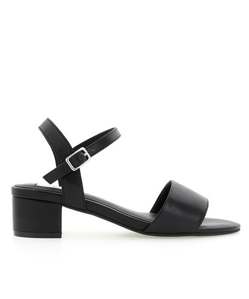 A de Vivre（アドゥヴィーヴル）の「3E アンクルストラップサンダル（サンダル・レディース・アイボリー/ブラウン系その他/パープル/ブラック・S/LL/L/M）」の3枚目の写真