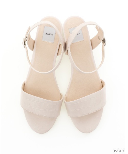 A de Vivre（アドゥヴィーヴル）の「3E アンクルストラップサンダル（サンダル・レディース・アイボリー/ブラウン系その他/パープル/ブラック・S/LL/L/M）」の11枚目の写真