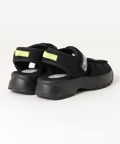 BARNSsohostreet（バーンズソーホーストリート）の「NM J033 ﾌﾞﾗﾂｸ（サンダル・キッズ・ブラック・22.0cm/20.0cm/21.0cm/23.0cm）」の3枚目の写真