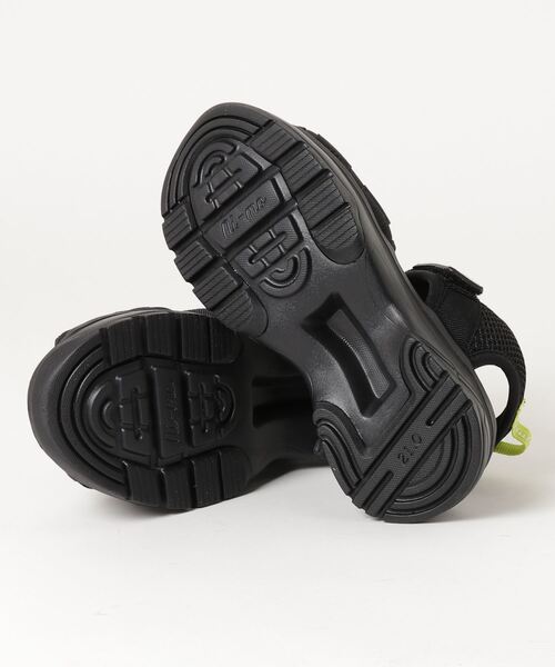 BARNSsohostreet（バーンズソーホーストリート）の「NM J033 ﾌﾞﾗﾂｸ（サンダル・キッズ・ブラック・22.0cm/20.0cm/21.0cm/23.0cm）」の2枚目の写真