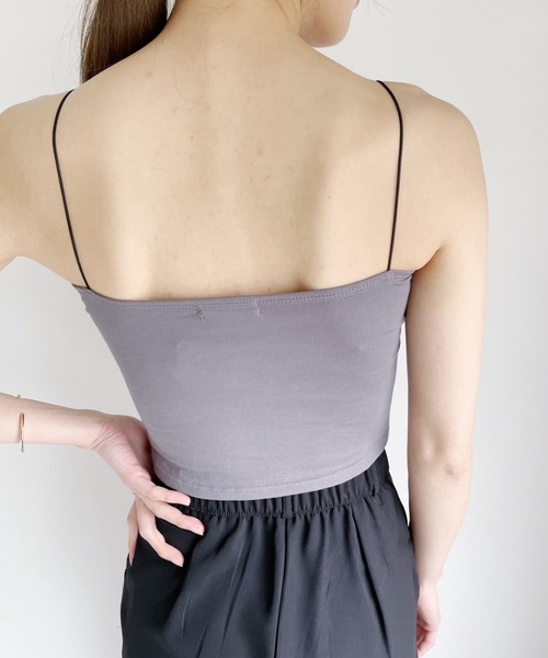 Alite cloth(アリーテクロス)の「カップ付き華奢ストラップキャミソール(キャミソール・レディース・グレー/ホワイト/ブラック/ブラウン/ピンク/ブルー・FREE)」の9枚目の写真
