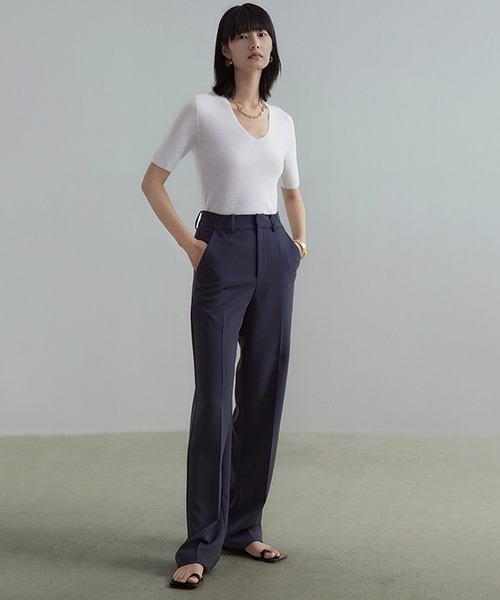 UNSPOKEN(アンスポクン)の「【UNSPOKEN】Simple straight slacks UD20K008(スラックス・レディース・ダークグレー・L/S/M)」の2枚目の写真