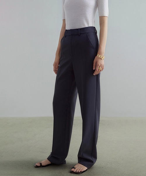 UNSPOKEN(アンスポクン)の「【UNSPOKEN】Simple straight slacks UD20K008(スラックス・レディース・ダークグレー・L/S/M)」の3枚目の写真