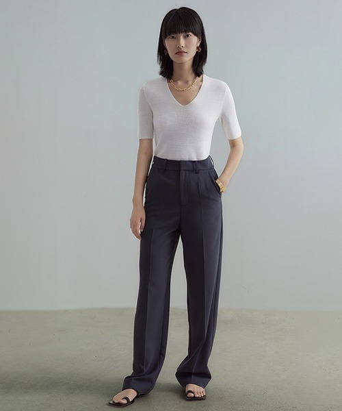 UNSPOKEN(アンスポクン)の「【UNSPOKEN】Simple straight slacks UD20K008(スラックス・レディース・ダークグレー・L/S/M)」の4枚目の写真
