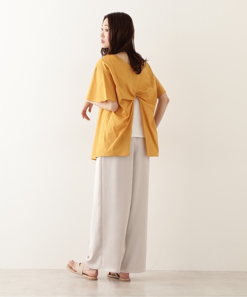 NATURAL BEAUTY BASIC（ナチュラルビューティーベーシック）の「オーガニックコットンバックツイストチュニックブラウス/0171210671（シャツ/ブラウス・レディース・マスタード/カーキ/オフホワイト・SMALL/MEDIUM）」の3枚目の写真