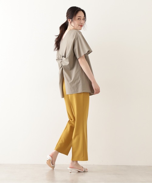 NATURAL BEAUTY BASIC（ナチュラルビューティーベーシック）の「オーガニックコットンバックツイストチュニックブラウス/0171210671（シャツ/ブラウス・レディース・マスタード/カーキ/オフホワイト・SMALL/MEDIUM）」の10枚目の写真