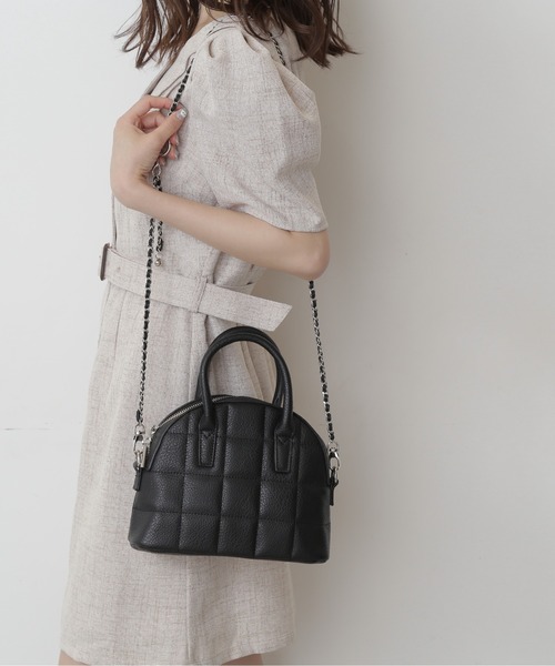 FREE'S MART（フリーズマート）の「【インフルエンサー森下愛里沙さんレコメンド】◆ボストンチェーンショルダーバッグ（ショルダーバッグ・レディース・ホワイト/ブラック/ライトブルー/ホワイト系その他・ﾌﾘ-）」の8枚目の写真