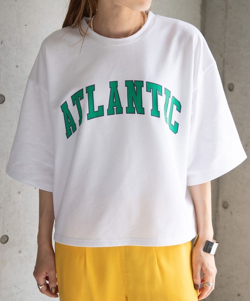 bohmal（ボマール）の「オーバーサイズカレッジロゴTシャツ（Tシャツ/カットソー・レディース・ホワイト/ブラック/ブルー・FREE）」の15枚目の写真