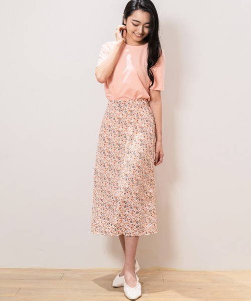 Toyome(トヨミー)の「【飼い主と犬服のペアルックセット】ビビットカラーTシャツ×花柄スカートワンピース(ペットウェア・レディース・ライトピンク/オレンジ/グリーン/ピンク/ブルー・L/M/SS/S/XXS)」の7枚目の写真