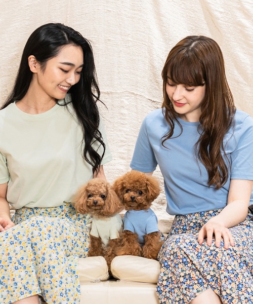 Toyome(トヨミー)の「【飼い主と犬服のペアルックセット】ビビットカラーTシャツ×花柄スカートワンピース(ペットウェア・レディース・ライトピンク/オレンジ/グリーン/ピンク/ブルー・L/M/SS/S/XXS)」の21枚目の写真