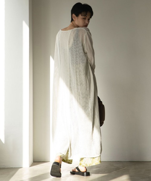 marjour(マージュール)の「COTTON NET ONEPIECE(ワンピース・レディース・チャコールグレー/オフホワイト・M)」の2枚目の写真