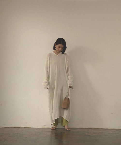 marjour(マージュール)の「COTTON NET ONEPIECE(ワンピース・レディース・チャコールグレー/オフホワイト・M)」の8枚目の写真