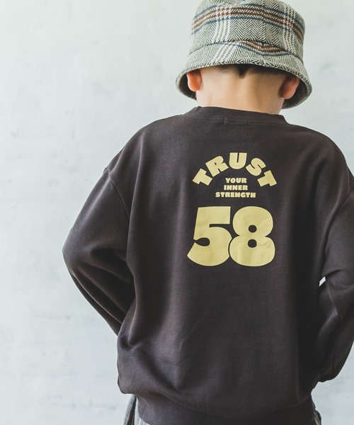 pairmanon（ペアマノン）の「【裏起毛じゃない毛玉知らずスウェット】裏毛プリントデザイントレーナー（スウェット・キッズ・グリーン系その他2/グリーン系その他/ピンク系その他/パープル系その他4/ブラック系その他2/ブラック系その他/グレー系その他2/ブラウン系その他/パープル系その他/ブラウン系その他4/ホワイト系その他/ベージュ系その他6/グレー系その他/グリーン系その他3/ベージュ系その他/ホワイト系その他2/ブラウン系その他2/ブラック系その他3/ブルー系その他/ベージュ系その他2/パープル系その他2/ベージュ系その他3/その他1/グリーン系その他5/ベージュ系その他5/ブルー系その他5/グリーン系その他6/ピンク系その他6/ブルー系その他6/ブラウン系その他3/ブルー系その他2/ブルー系その他7/ピンク系その他4/ピンク系その他5/グリーン系その他4/ブラック系その他4・110/130/120/90/100/140/150）」の6枚目の写真