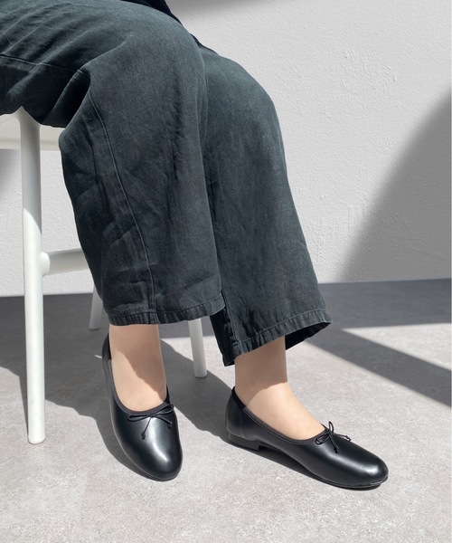 MAMIAN（マミアン）の「甲深 バレエシューズ（バレエシューズ・レディース・ブラック/ブラウン/ベージュ系その他/ブラック系その他/ブラウン系その他/アイボリー/ダークブラウン・22.5cm/23.0cm/23.5cm/24.0cm/24.5cm/25.0cm）」の4枚目の写真