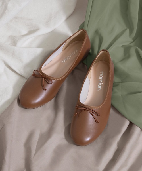 MAMIAN（マミアン）の「甲深 バレエシューズ（バレエシューズ・レディース・ブラック/ブラウン/ベージュ系その他/ブラック系その他/ブラウン系その他/アイボリー/ダークブラウン・22.5cm/23.0cm/23.5cm/24.0cm/24.5cm/25.0cm）」の6枚目の写真