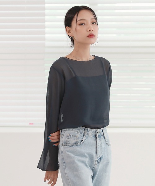 by muni:r(バイ ムニール)の「ムニールハイネック アイテム 新しいデザインのシースルー ブラウス(シャツ/ブラウス・レディース・グリーン/アイボリー/ピンク/ダークグリーン/パープル系その他/ブラック/ベージュ/ミント・FREE)」の4枚目の写真