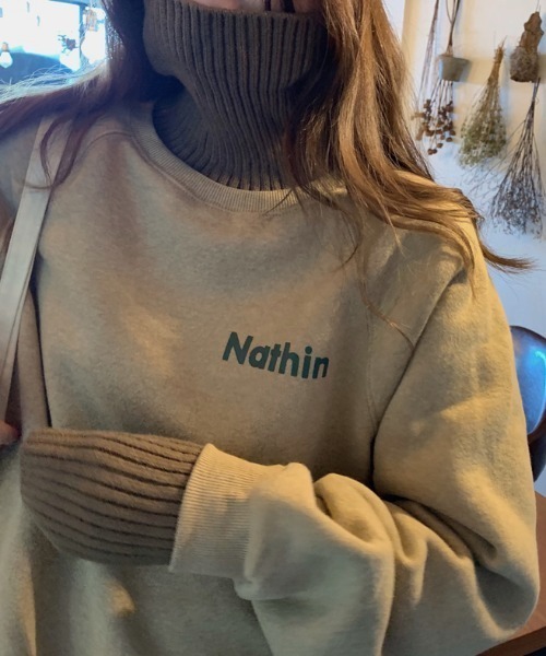 ABITOKYO(アビトーキョー)の「レイヤード風ワンポイントロゴリブドッキング裏毛トレーナー(スウェット・レディース・ベージュ/グリーン/ブラック・FREE)」の13枚目の写真