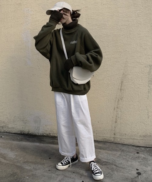 ABITOKYO(アビトーキョー)の「レイヤード風ワンポイントロゴリブドッキング裏毛トレーナー(スウェット・レディース・ベージュ/グリーン/ブラック・FREE)」の17枚目の写真