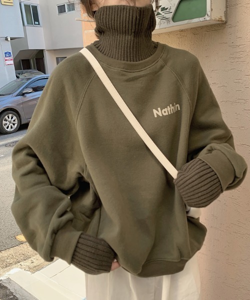 ABITOKYO(アビトーキョー)の「レイヤード風ワンポイントロゴリブドッキング裏毛トレーナー(スウェット・レディース・ベージュ/グリーン/ブラック・FREE)」の18枚目の写真