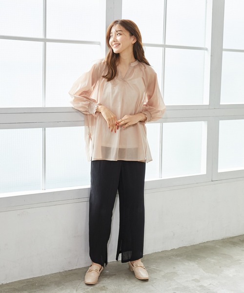 Rewde(ルゥデ)の「刺繍ボリュームスリーブブラウス(1R13-07146)(シャツ/ブラウス・レディース・チャコールグレー/ベージュ/モーブ系・M)」の16枚目の写真