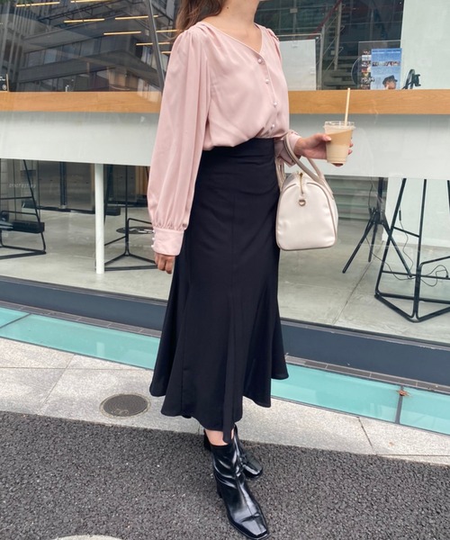 one after another NICE CLAUP(ワンアフターアナザーナイスクラップ)の「上品見え!プチプラ配色パイピンクブラウス【WEB限定色あり】(シャツ/ブラウス・レディース・ブラック/ブラウン/ピンク/アイボリー/ドット/ライトベージュ・FREE)」の14枚目の写真