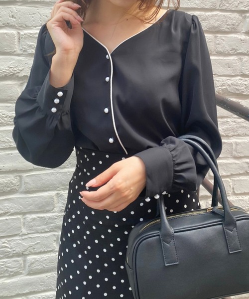 one after another NICE CLAUP(ワンアフターアナザーナイスクラップ)の「上品見え!プチプラ配色パイピンクブラウス【WEB限定色あり】(シャツ/ブラウス・レディース・ブラック/ブラウン/ピンク/アイボリー/ドット/ライトベージュ・FREE)」の12枚目の写真