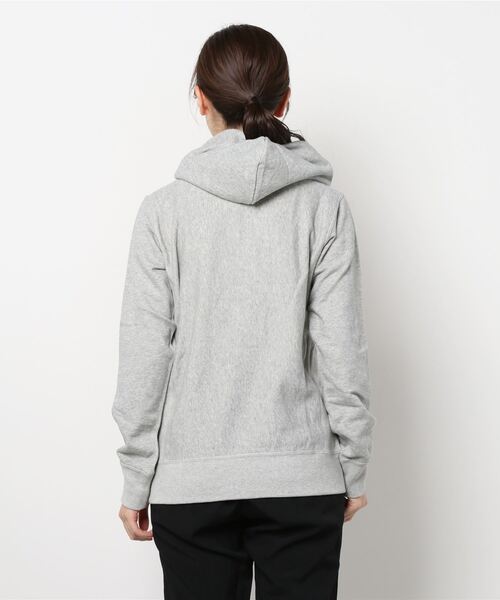 Champion（チャンピオン）の「Champion/リバースウィーブ スウェットパーカー 長袖（パーカー・レディース・ホワイト/グレー/ブラック・L/M）」の5枚目の写真
