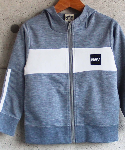 THE CASUAL（カジュアル）の「ライン入り 切替 ジップアップ パーカー キッズ（パーカー・キッズ・モカ/杢グレー/ブラック/チャコール・150cm/120cm/130cm/110cm/140cm/160cm）」の2枚目の写真