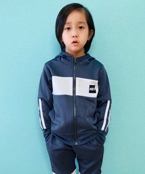 THE CASUAL（カジュアル）の「ライン入り 切替 ジップアップ パーカー キッズ（パーカー・キッズ・モカ/杢グレー/ブラック/チャコール・150cm/120cm/130cm/110cm/140cm/160cm）」の7枚目の写真