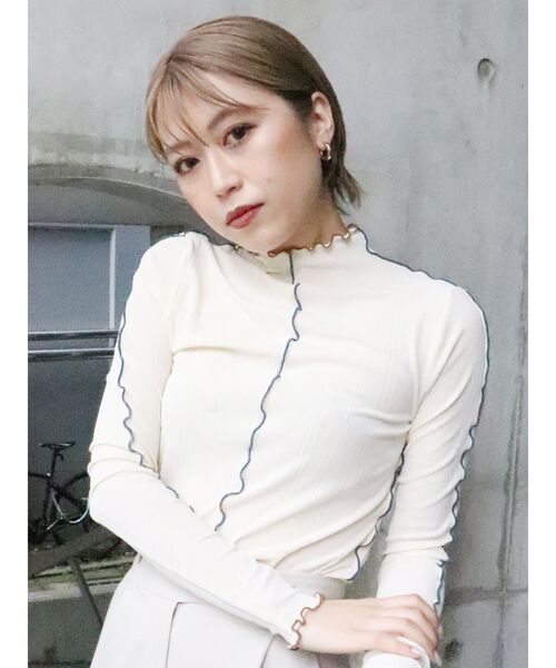 MURUA（ムルーア）の「ポイントカラーメロートップス（Tシャツ/カットソー・レディース・アイボリー/ブラック/ブルー・FREE）」の20枚目の写真