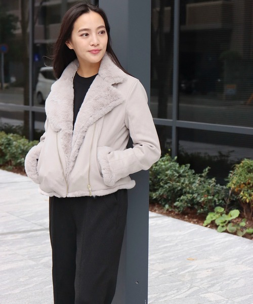 libelle more（リベル モア）の「スエードボンディングファー付きライダース（ライダースジャケット・レディース・ベージュ/グレー/ピンク/モカ・M/L）」の6枚目の写真