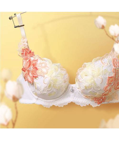 HIMICO（ヒミコ）の「【気品高く香る 007series】HIMICO Magnolia Profumo ブラ（ブラジャー・レディース・ローズ/ネイビー/ラベンダー/アイボリー・B70/B75/D80/E65/F65/C65/C70/C80/D75/F70/D65/E70/E80/F80/C75/F75/B65/D70/E75）」の2枚目の写真