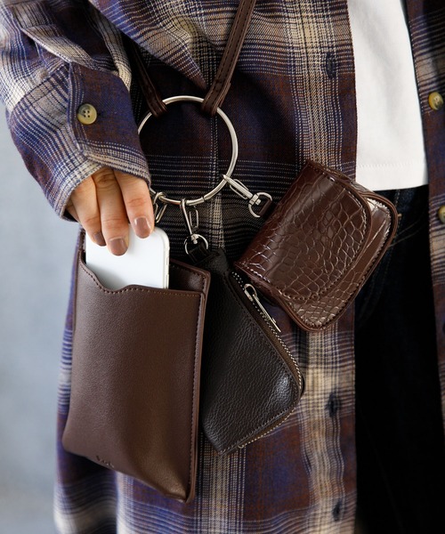 koe（コエ）の「スマホ・マルチケースショルダーバッグ*（スマホケース/カバー・レディース・ブラック/シルバー/ブラウン・FREE）」の3枚目の写真