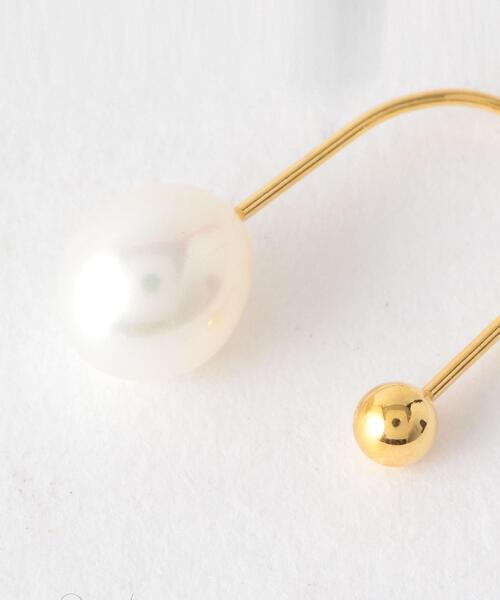 BEAUTY&YOUTH UNITED ARROWS（ビューティーアンドユースユナイテッドアローズ）の「BY メタル 淡水パール イヤーカフ /1P ◆（イヤーカフ・レディース・オフホワイト・FREE）」の2枚目の写真