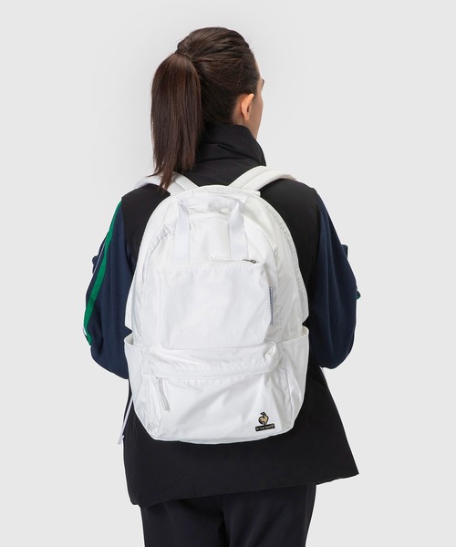 le coq sportif(ルコックスポルティフ)の「スポーツ メンズ レディース ユニセックス バックパック 小物 バッグ アクセサリー カジュアル トレーニングウエア スポーツウエア(バックパック/リュック・レディース・ホワイト/ブラック・F)」の4枚目の写真