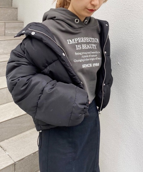 one after another NICE CLAUP（ワンアフターアナザーナイスクラップ）の「刺繍ロゴ裏毛ショートパーカー（Tシャツ/カットソー・レディース・オフホワイト/スミクロ/ブラウン/グリーン・FREE）」の9枚目の写真