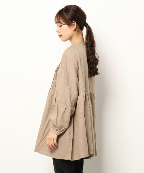 Samansa Mos2（サマンサ モスモス）の「ピンタックチュニック（シャツ/ブラウス・レディース・ブラック/ベージュ/キナリ・ﾌﾘ-）」の4枚目の写真