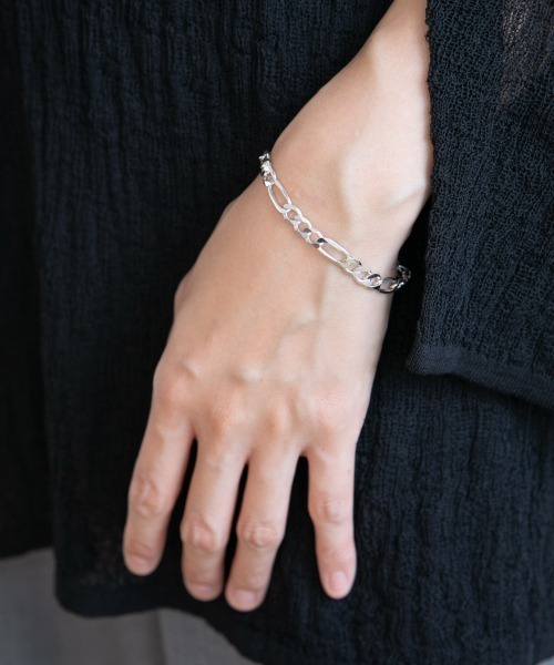 yuw(ユウ)の「SLVブレス2 945727(ブレスレット・レディース・シルバー・FREE)」の1枚目の写真