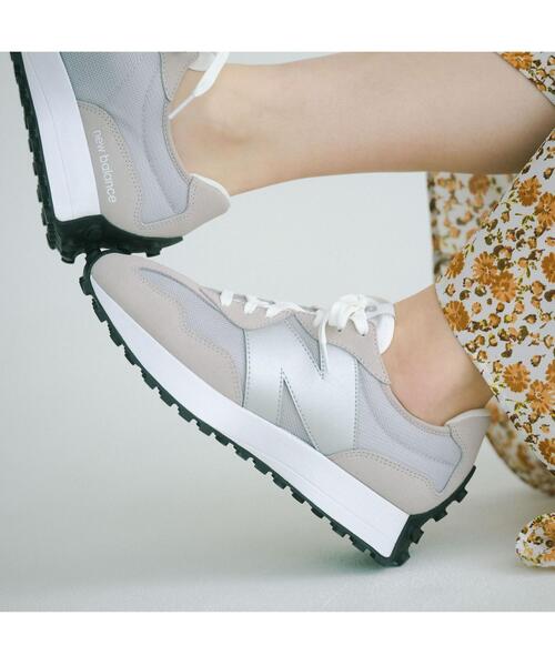 NEW BALANCE(ニューバランス)の「<New Balance (ニューバランス)>MS327 スニーカー(スニーカー・レディース・ライトグレー/ブラック・22.5cm/23cm/23.5cm/24cm/24.5cm/25cm)」の6枚目の写真