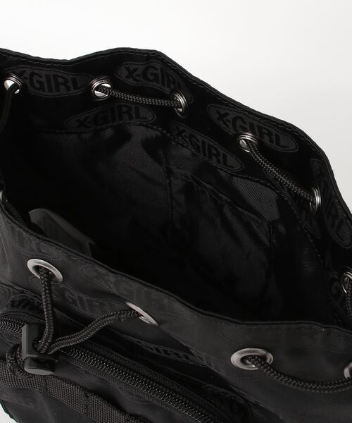 X-girl（エックスガール）の「OVAL LOGO BUCKET SHOULDER BAG（ショルダーバッグ・レディース・ブラック・ONE SIZE）」の13枚目の写真