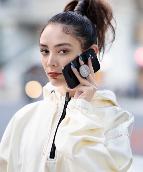 ❤️２台❤️新品級❤️スマホ転送❤️動作品❤️XP200★W90❤️CALS搭載 X-girl（エックスガール）の「MILLS LOGO SMARTPHONE GRIP STAND