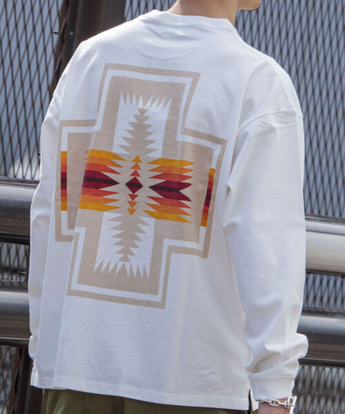PENDLETON（ペンドルトン）の「【PENDLETON/ペンドルトン】バックプリント ビッグシルエット ロングスリーブTシャツ（Tシャツ/カットソー・メンズ・チャコールグレー/オフホワイト/ミント/カーキ・MEDIUM/LARGE/X-LARGE）」の2枚目の写真