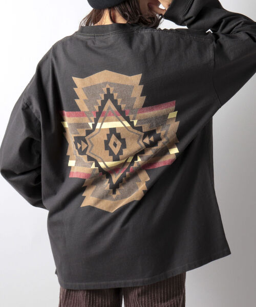 PENDLETON（ペンドルトン）の「【PENDLETON/ペンドルトン】バックプリント ビッグシルエット ロングスリーブTシャツ（Tシャツ/カットソー・メンズ・チャコールグレー/オフホワイト/ミント/カーキ・MEDIUM/LARGE/X-LARGE）」の10枚目の写真