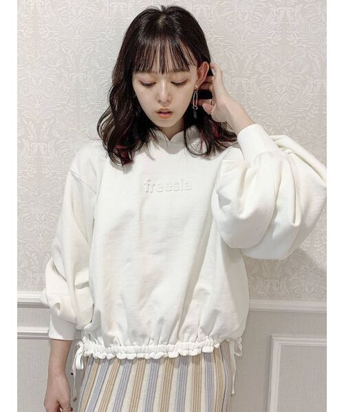 dazzlin（ダズリン）の「freesiaボリュームタックスリーブパーカー（パーカー・レディース・パープル/オフホワイト/グリーン・FREE）」の8枚目の写真