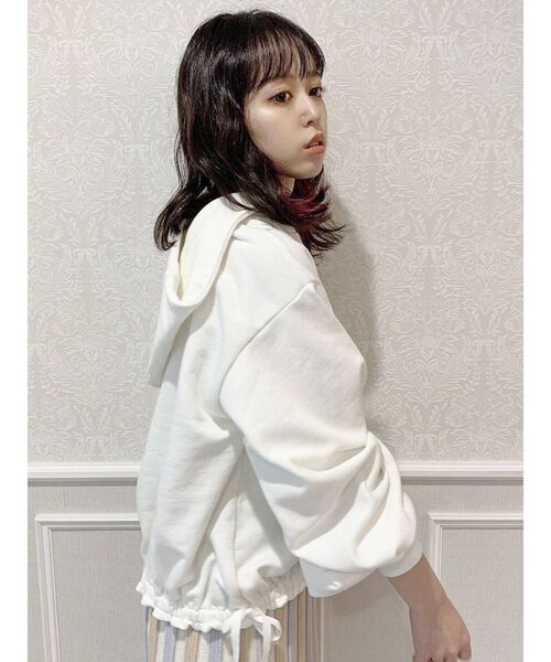 dazzlin（ダズリン）の「freesiaボリュームタックスリーブパーカー（パーカー・レディース・パープル/オフホワイト/グリーン・FREE）」の6枚目の写真