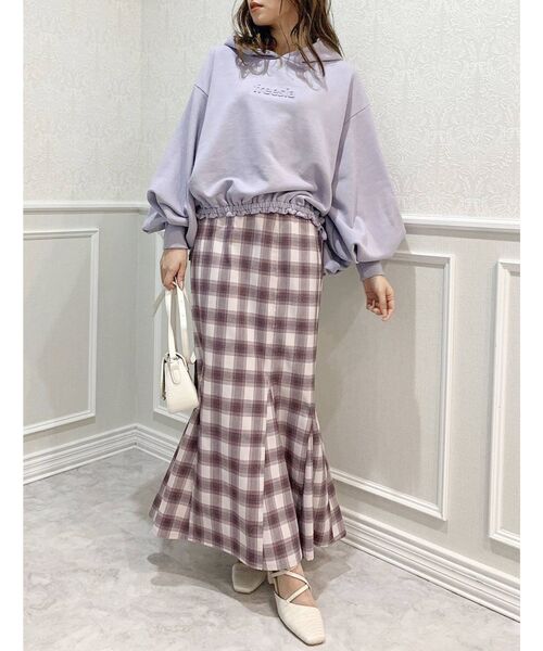 dazzlin（ダズリン）の「freesiaボリュームタックスリーブパーカー（パーカー・レディース・パープル/オフホワイト/グリーン・FREE）」の5枚目の写真