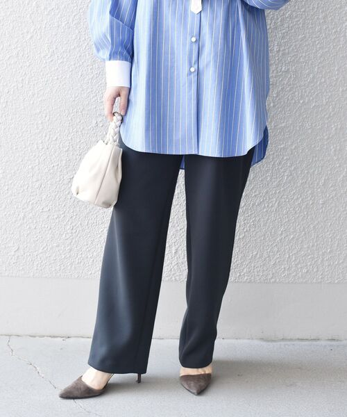 kaene(カエン)の「kaene:パールモチーフボタンテーパードパンツ◆(その他パンツ・レディース・ブラック/ベージュ・ONE SIZE)」の2枚目の写真